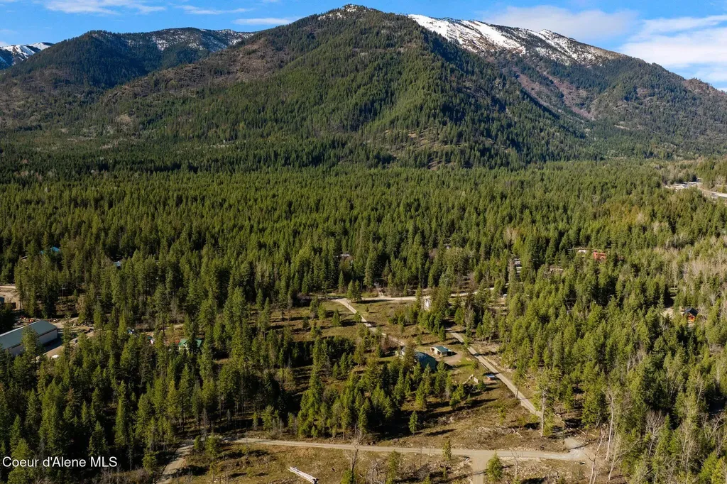 526 Mountain View Road Clark Fork ID 83811