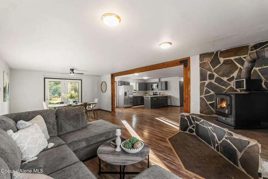 526 Mountain View Road Clark Fork ID 83811