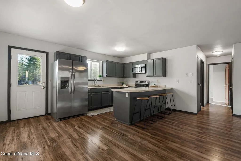 526 Mountain View Road Clark Fork ID 83811