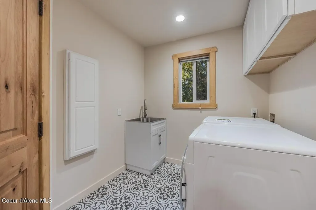 1147 Wooded Acres Drive Sagle ID 83860