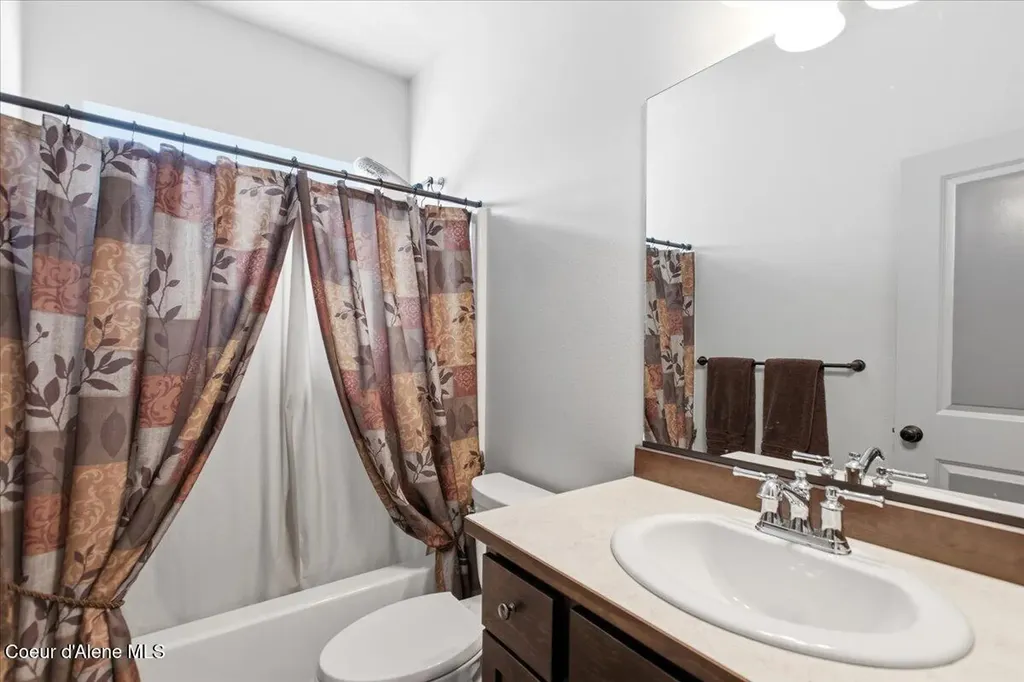 2903 N Madeira Street Post Falls ID 83854