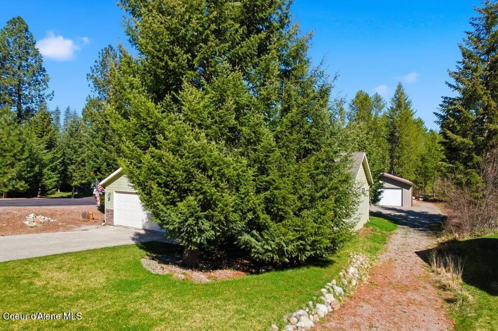 4322 W Delaware Street Spirit Lake ID 83869