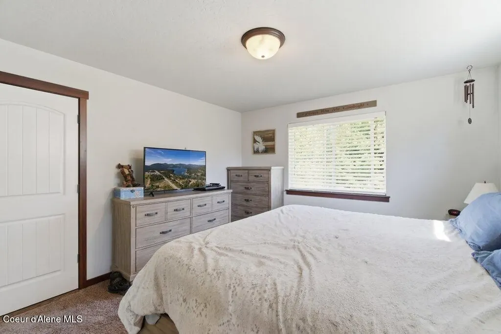 4322 W Delaware Street Spirit Lake ID 83869