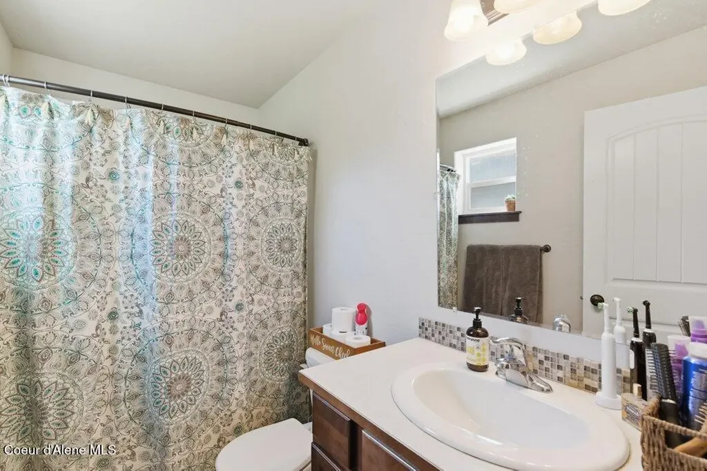 4322 W Delaware Street Spirit Lake ID 83869