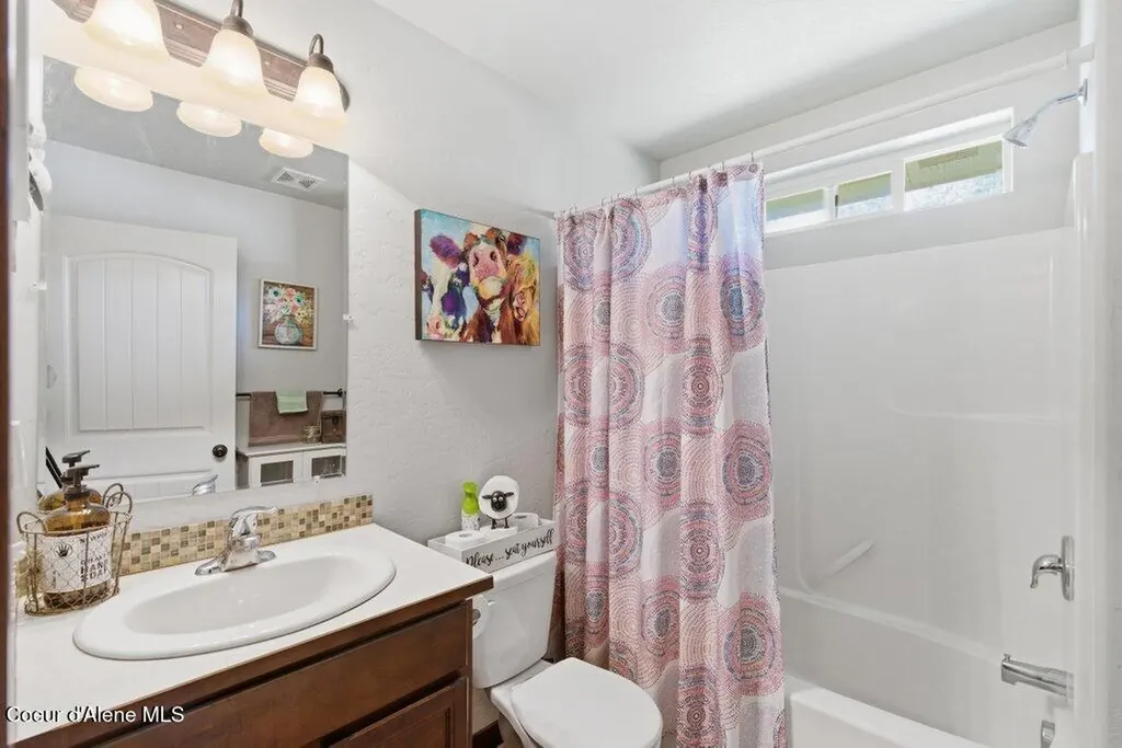 4322 W Delaware Street Spirit Lake ID 83869