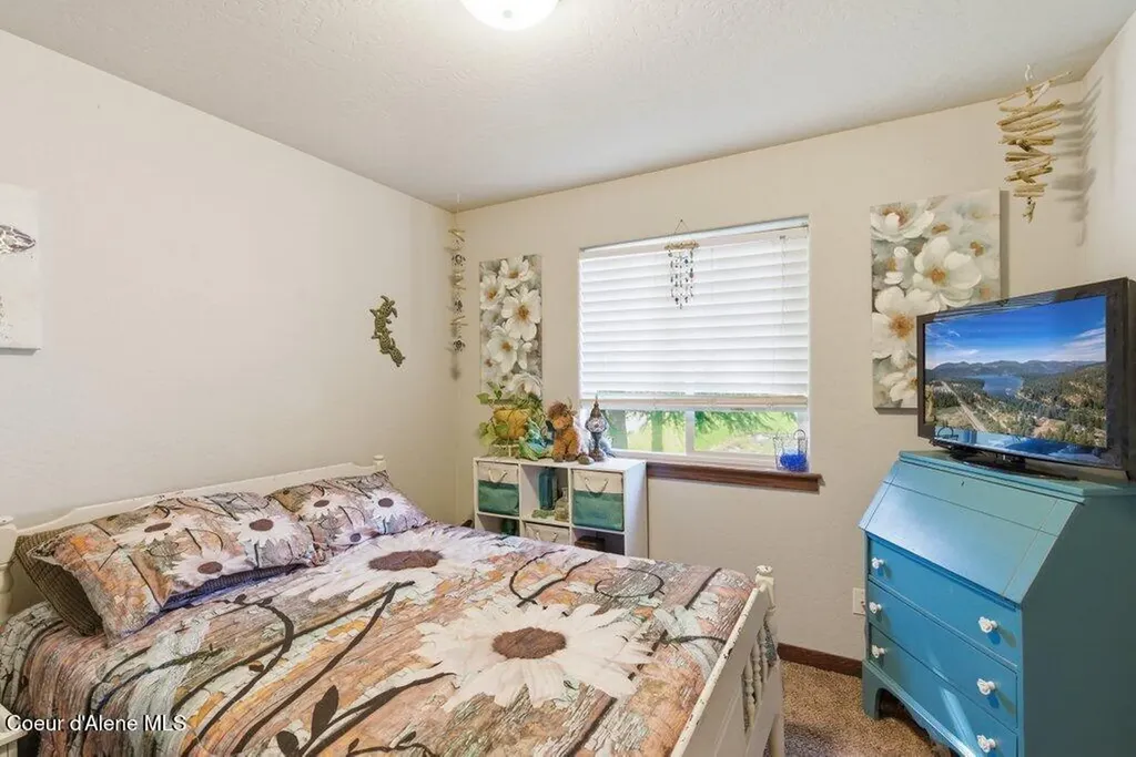 4322 W Delaware Street Spirit Lake ID 83869