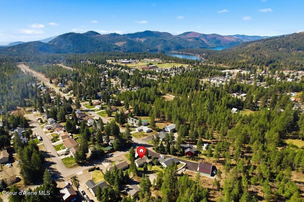 4322 W Delaware Street Spirit Lake ID 83869