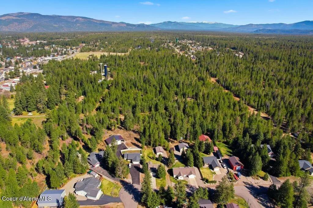 4322 W Delaware Street Spirit Lake ID 83869