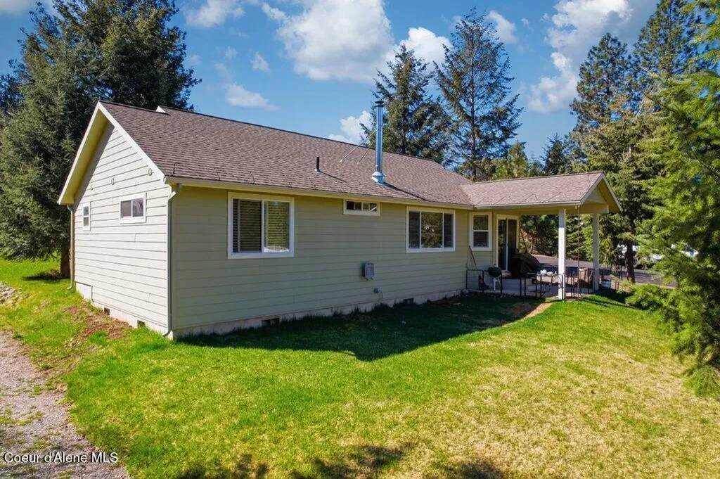 4322 W Delaware Street Spirit Lake ID 83869