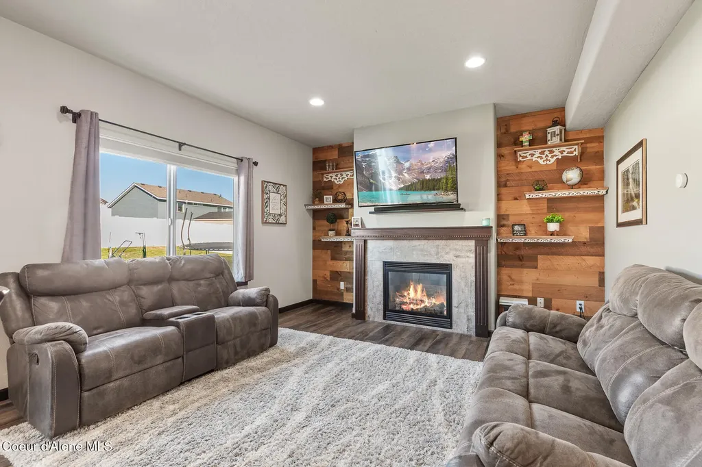 12365 W Renshaw Avenue Post Falls ID 83854