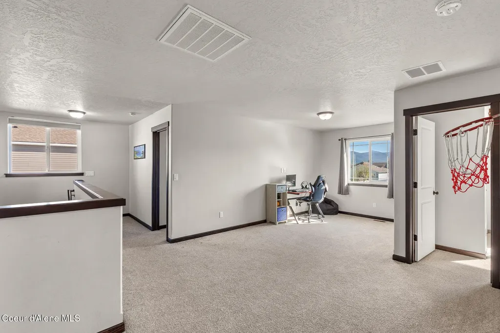 12365 W Renshaw Avenue Post Falls ID 83854