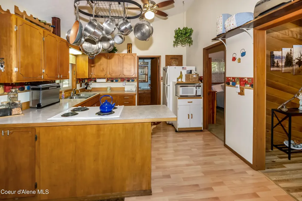 1976 Reeder Bay Road Nordman ID 83848
