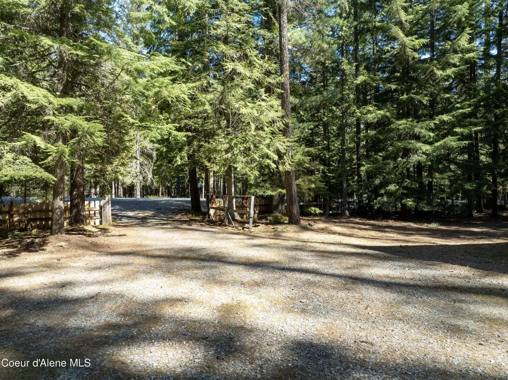 1976 Reeder Bay Road Nordman ID 83848