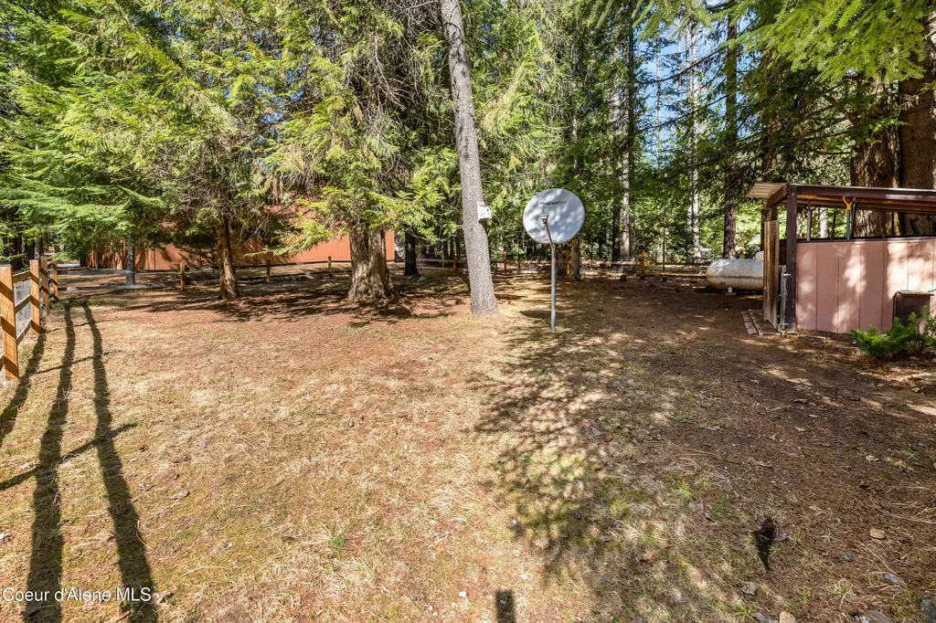 1976 Reeder Bay Road Nordman ID 83848