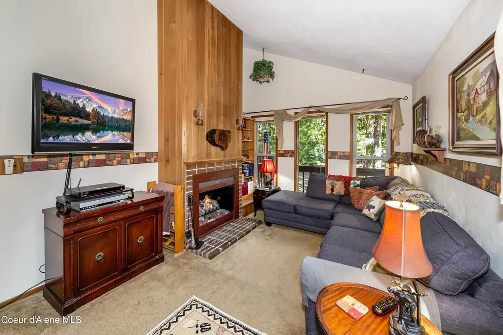1976 Reeder Bay Road Nordman ID 83848