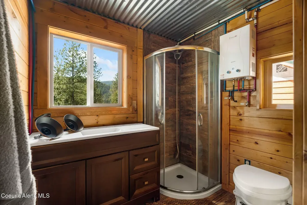 595 Snowcat Lane Bonners Ferry ID 83805