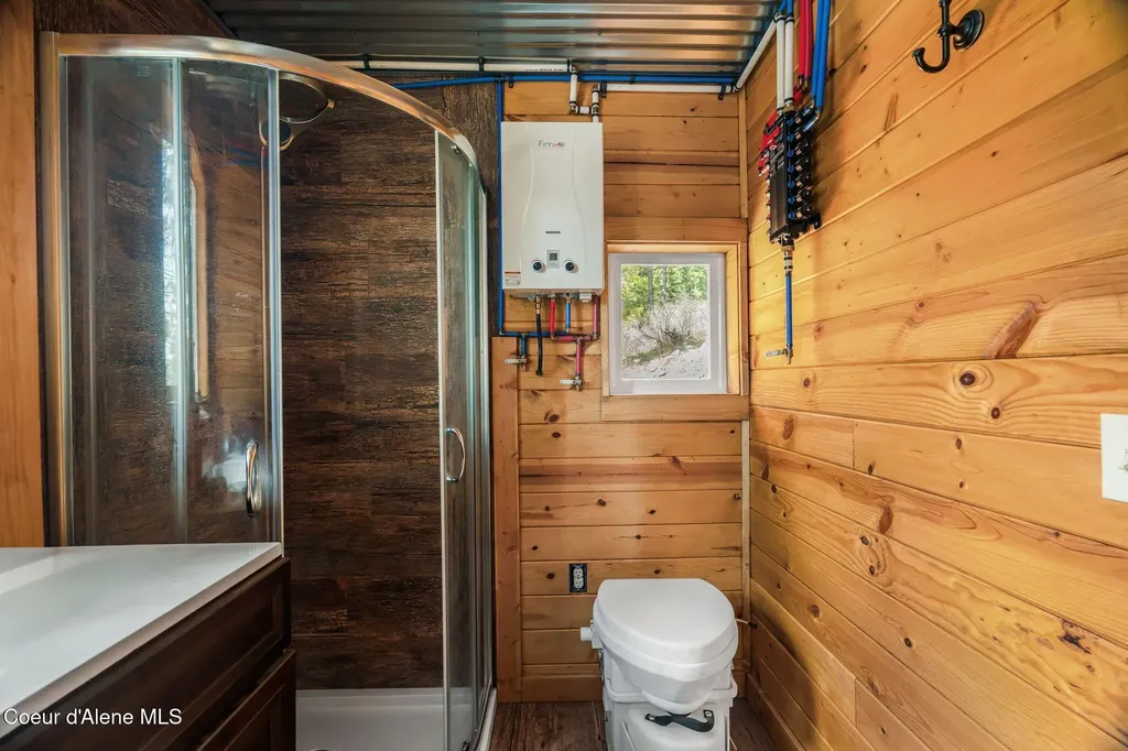 595 Snowcat Lane Bonners Ferry ID 83805