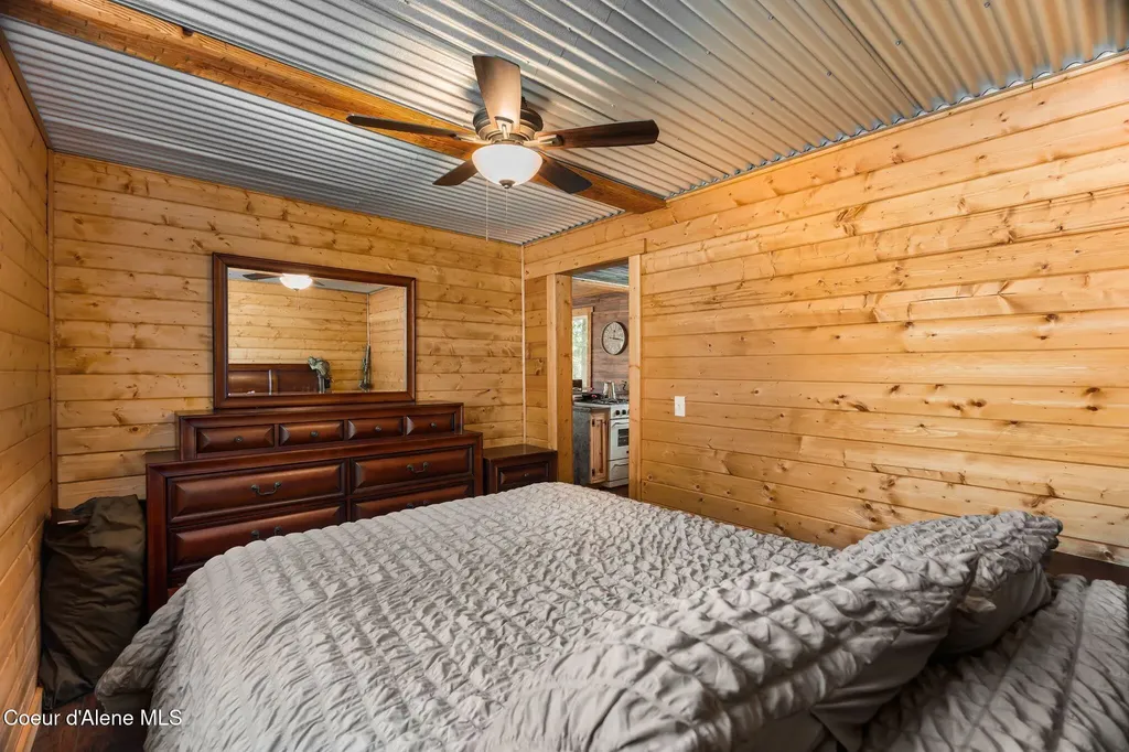 595 Snowcat Lane Bonners Ferry ID 83805