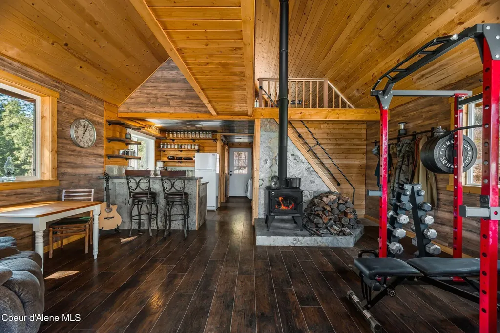 595 Snowcat Lane Bonners Ferry ID 83805