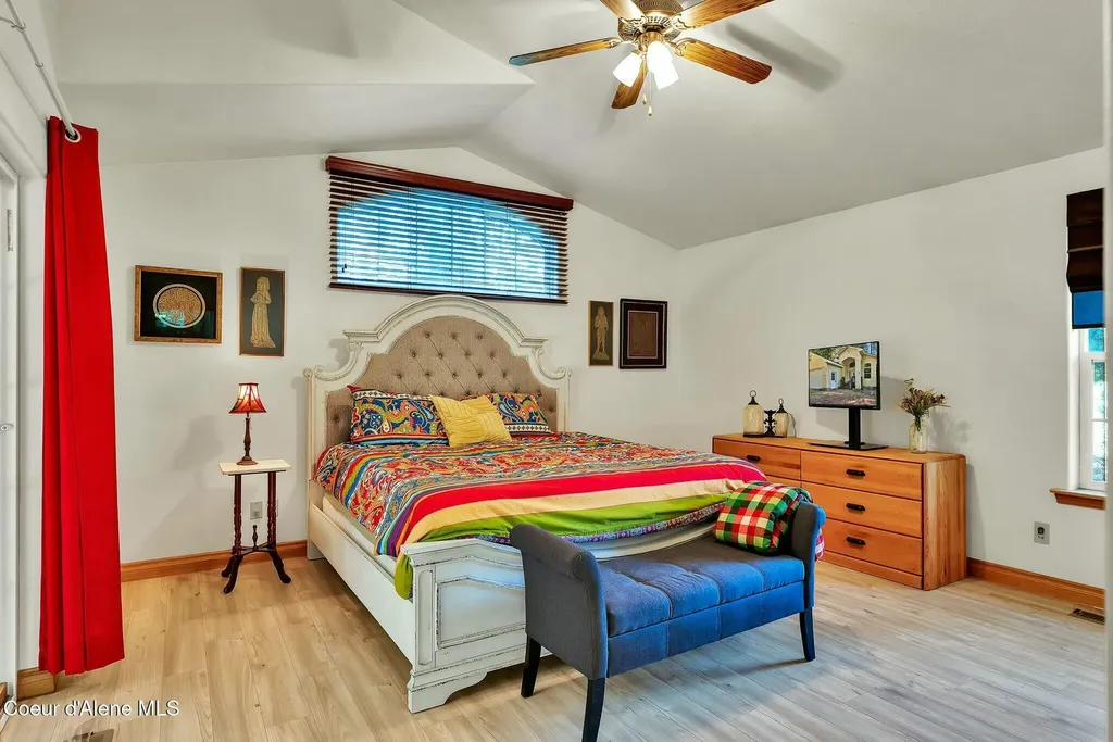 60191 Highway 200 Clark Fork ID 83811