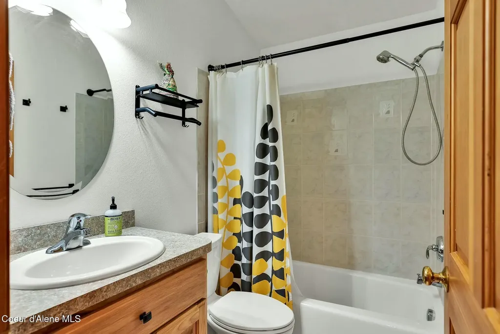 60191 Highway 200 Clark Fork ID 83811