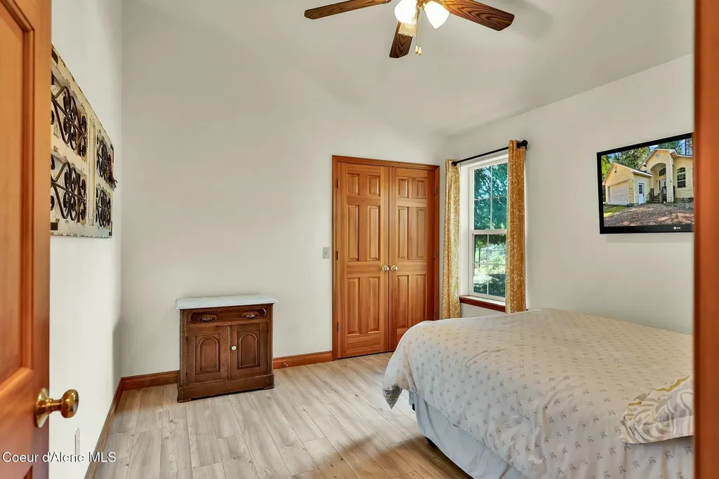 60191 Highway 200 Clark Fork ID 83811
