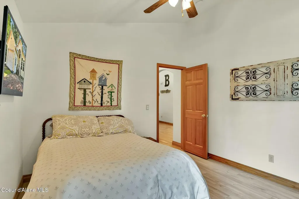 60191 Highway 200 Clark Fork ID 83811