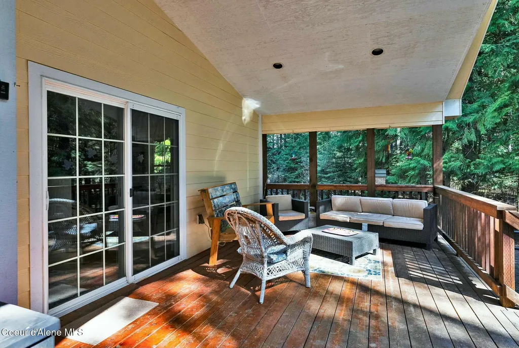 60191 Highway 200 Clark Fork ID 83811