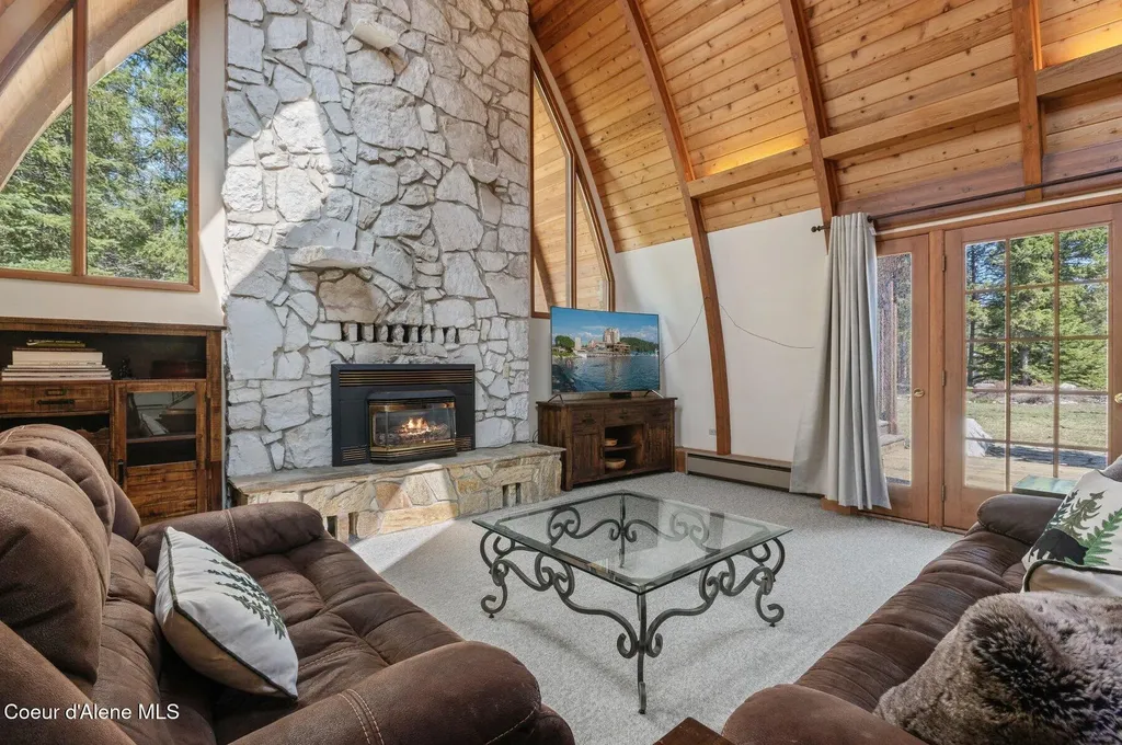 762 Reeder Bay Road Nordman ID 83848