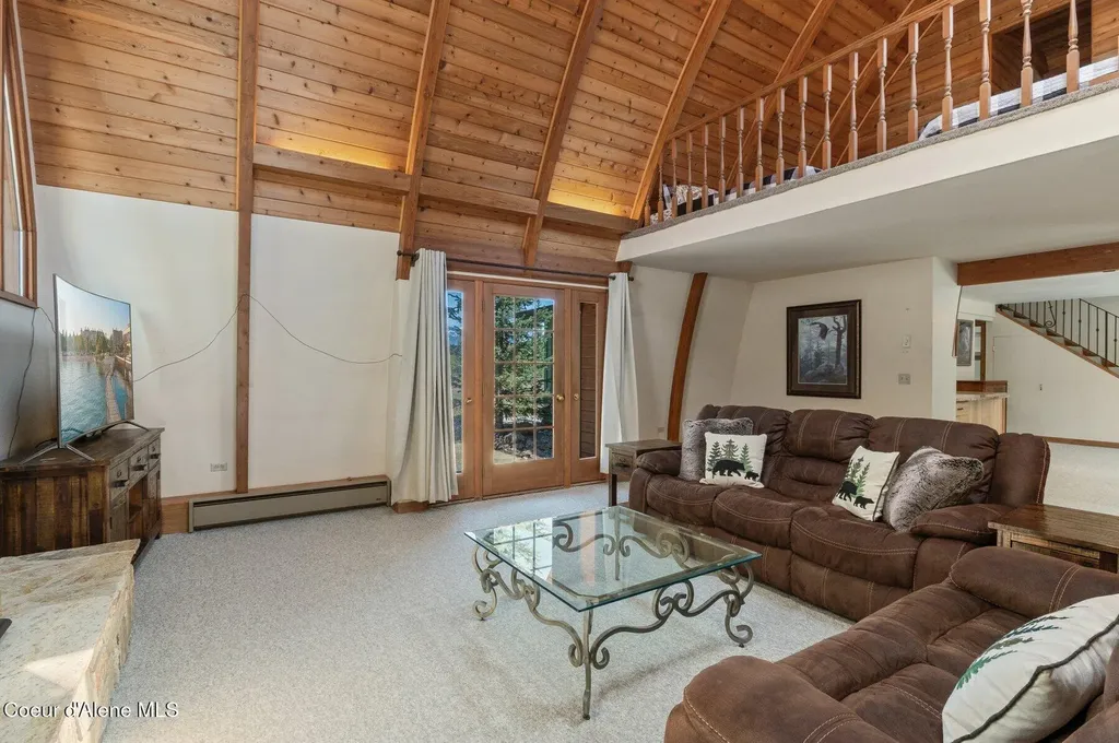 762 Reeder Bay Road Nordman ID 83848