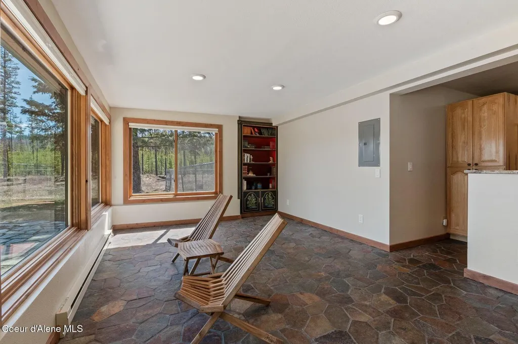 762 Reeder Bay Road Nordman ID 83848