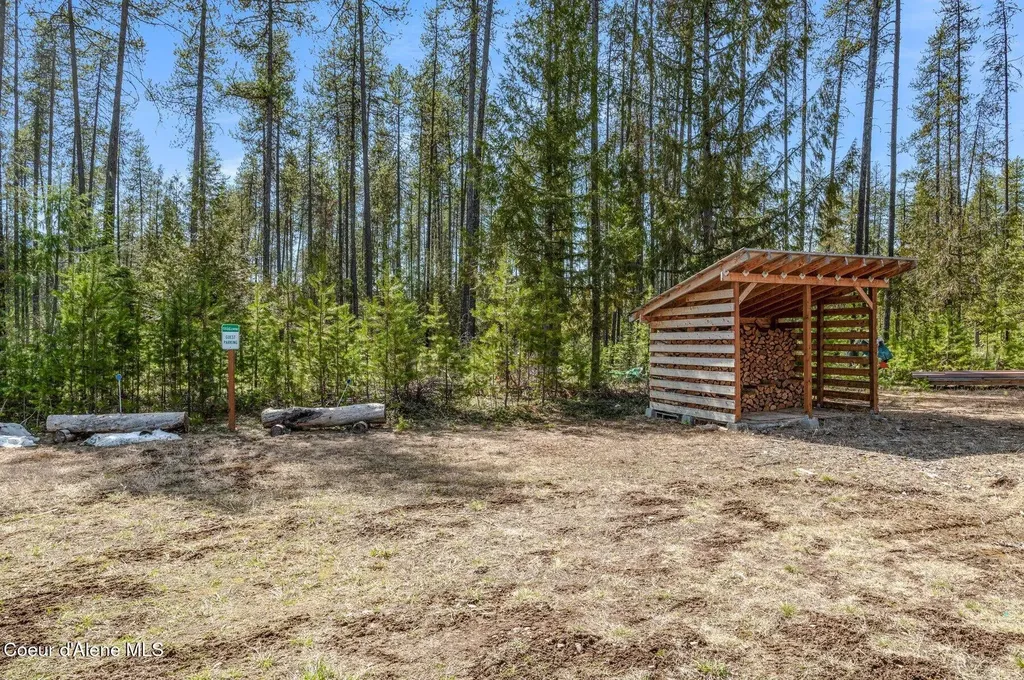 762 Reeder Bay Road Nordman ID 83848