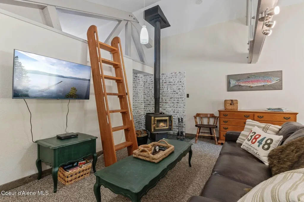 762 Reeder Bay Road Nordman ID 83848