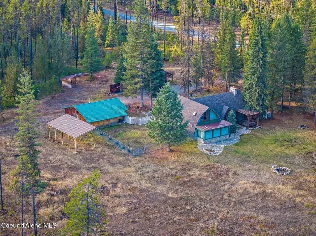 762 Reeder Bay Road Nordman ID 83848