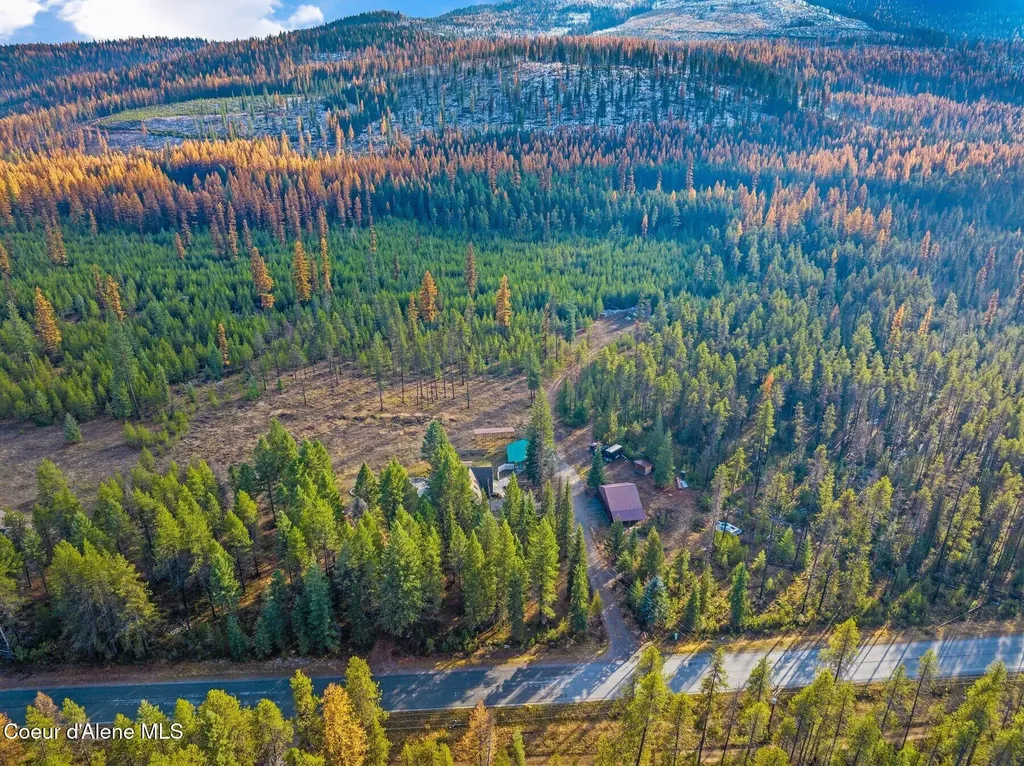 762 Reeder Bay Road Nordman ID 83848