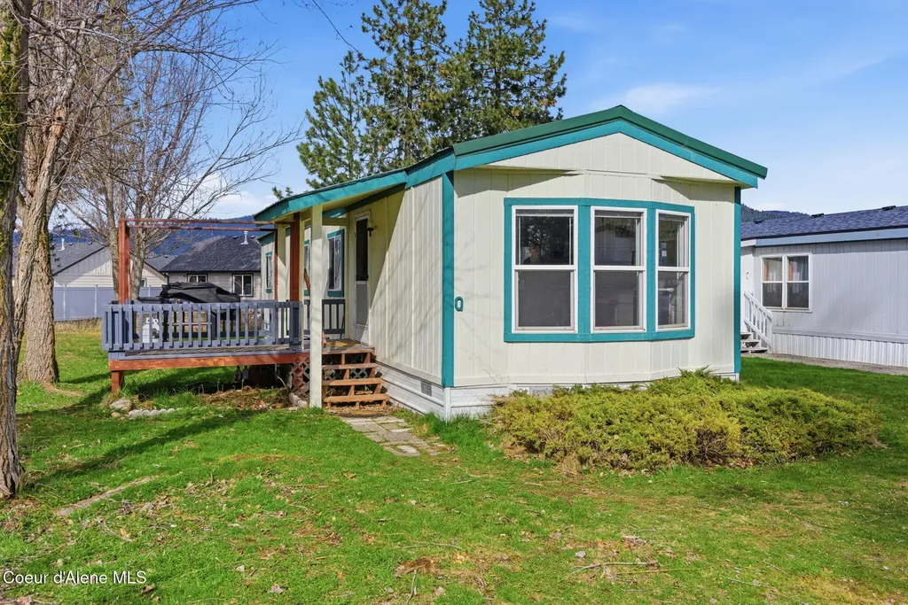 5725 W Highway 53 Rathdrum ID 83858