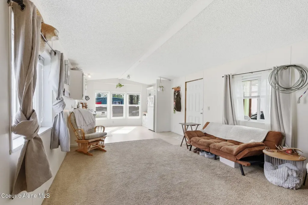 5725 W Highway 53 Rathdrum ID 83858