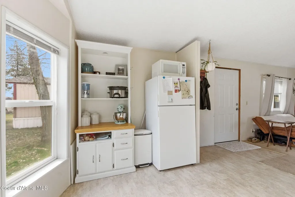 5725 W Highway 53 Rathdrum ID 83858