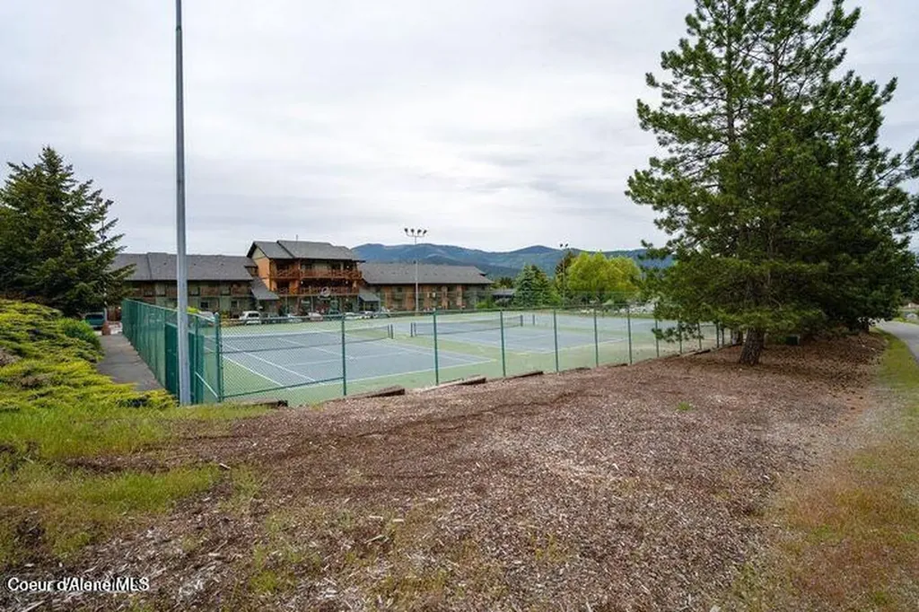 39 Forest Ridge Road Blanchard ID 83804