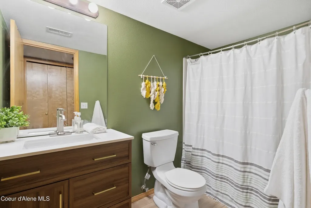 1049 N Bainbridge Street Post Falls ID 83854