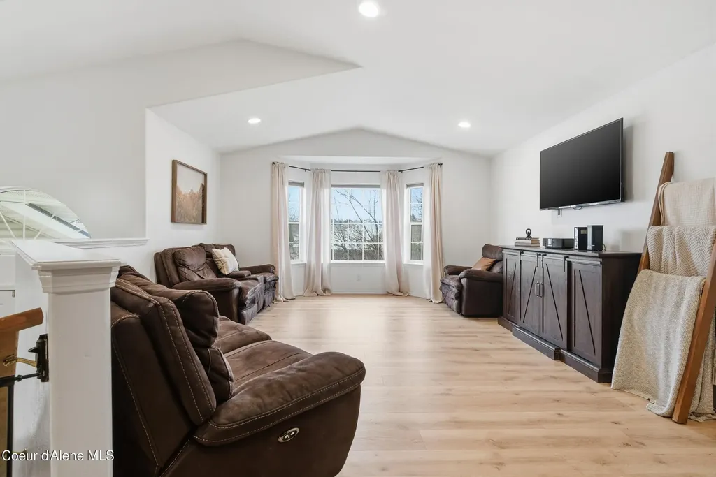 1049 N Bainbridge Street Post Falls ID 83854