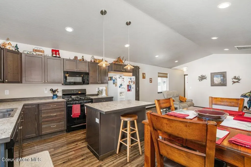 12095 W Wellington Avenue Post Falls ID 83854