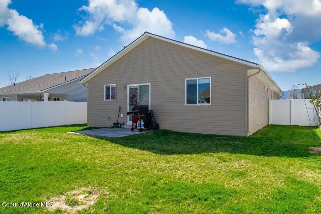12095 W Wellington Avenue Post Falls ID 83854