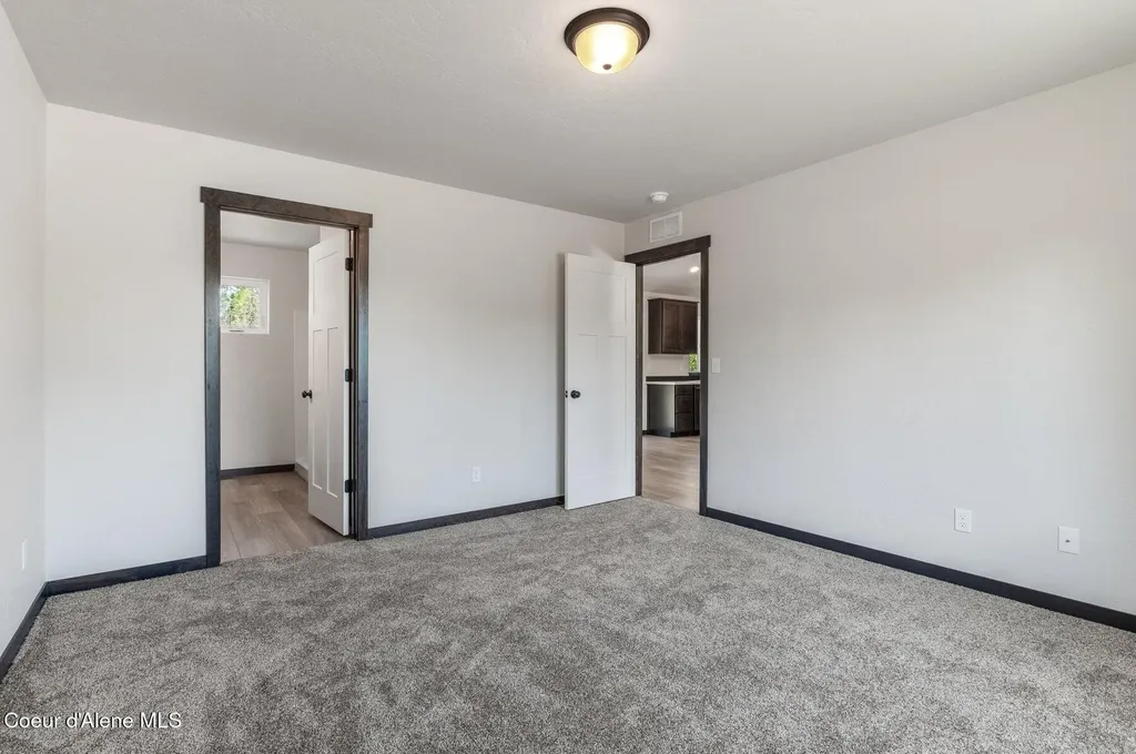 280 Durango Lane Priest River ID 83856