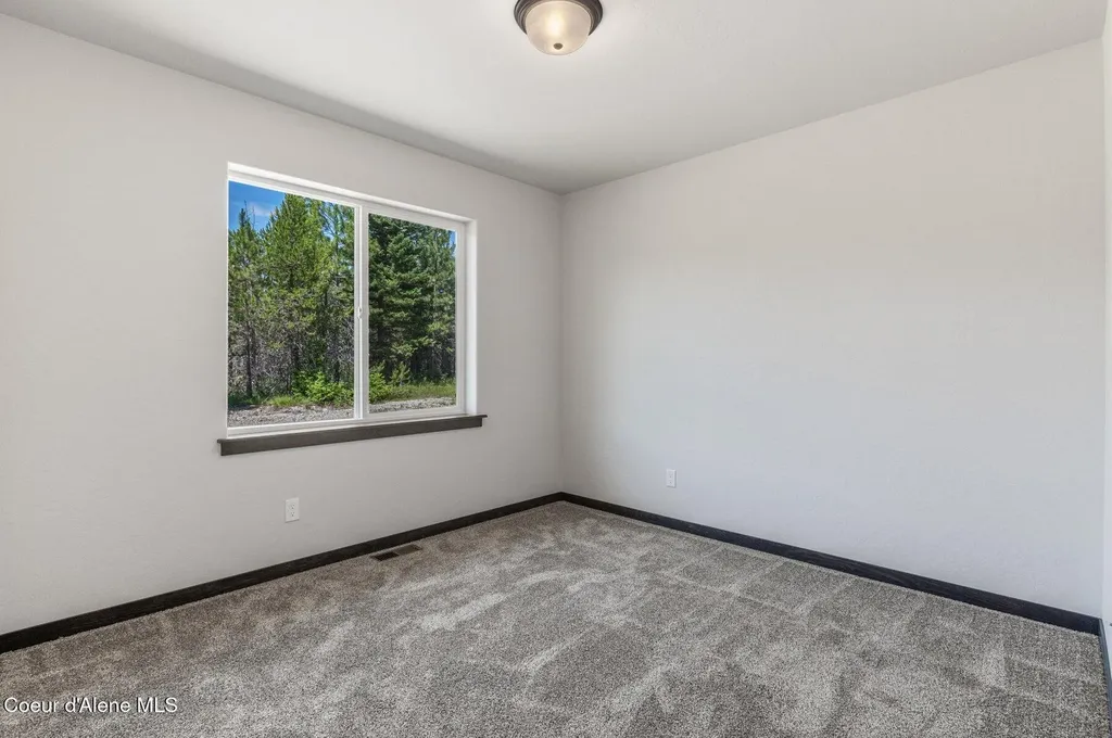 280 Durango Lane Priest River ID 83856