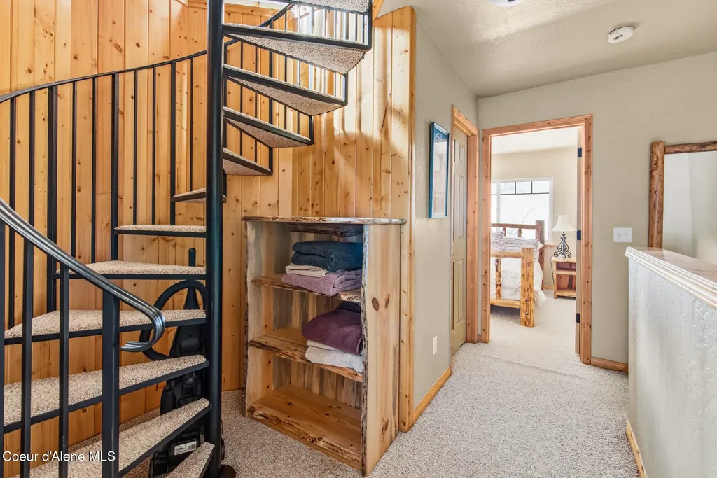 195 Snowplow Road Sandpoint ID 83864