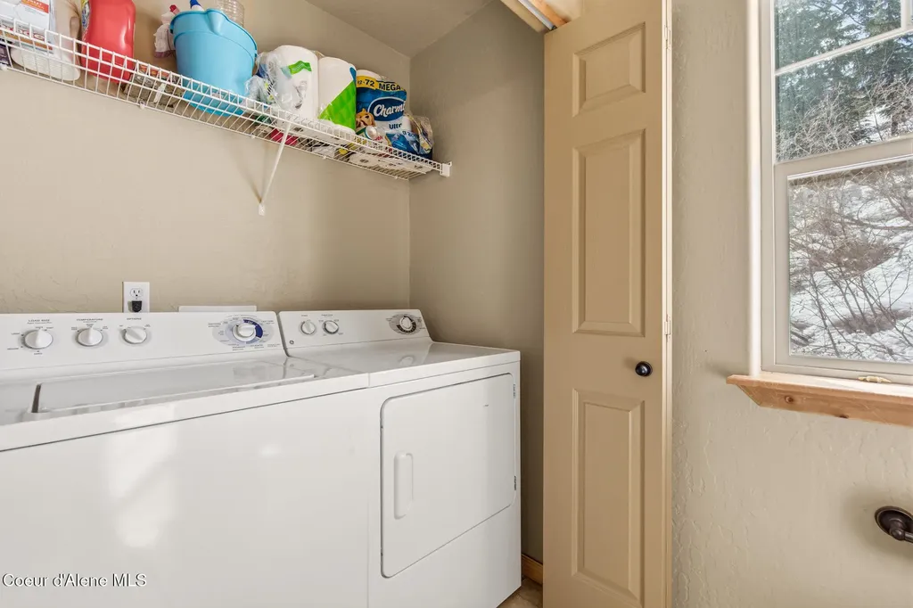 195 Snowplow Road Sandpoint ID 83864
