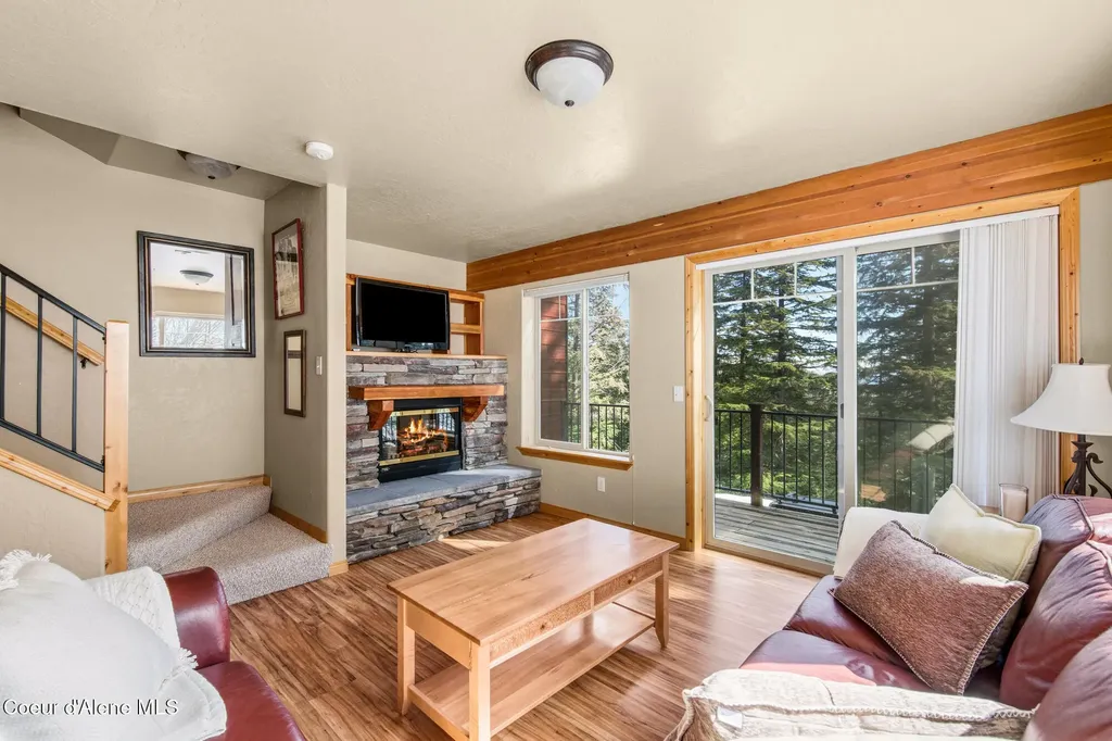 195 Snowplow Road Sandpoint ID 83864