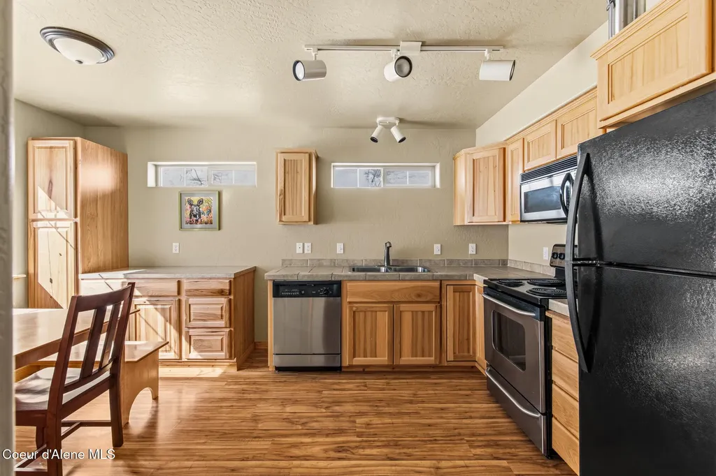 195 Snowplow Road Sandpoint ID 83864