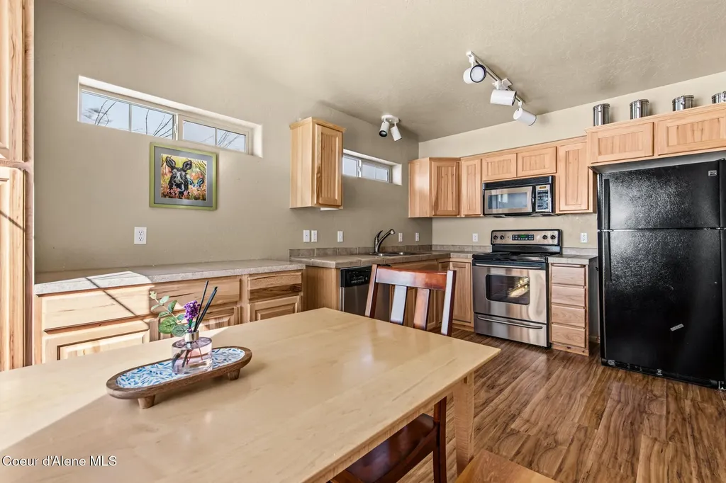 195 Snowplow Road Sandpoint ID 83864